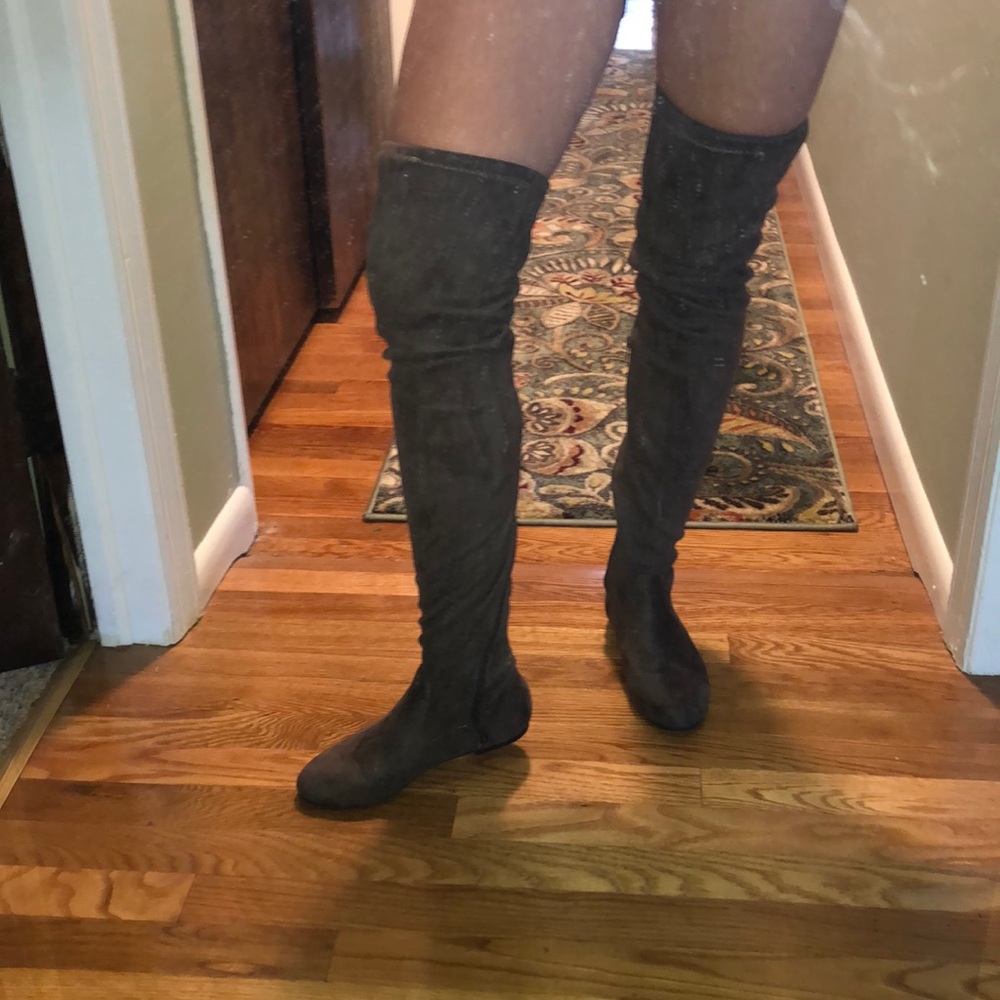 Over the knee thigh-high suede boots
